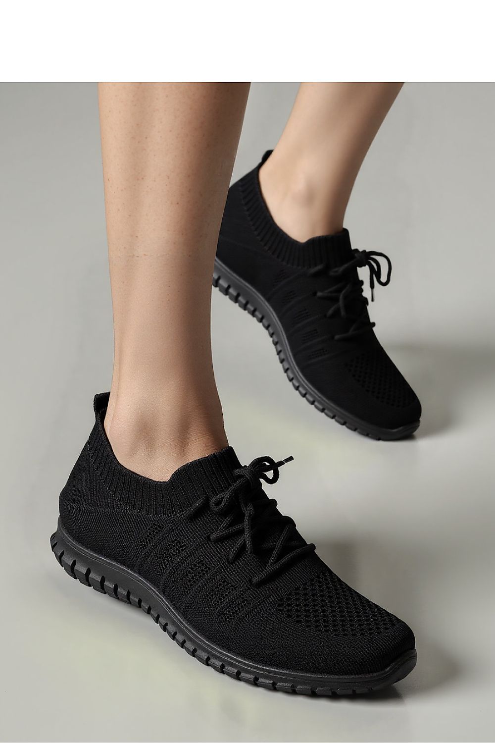 Sport Shoes model 210274 Inello