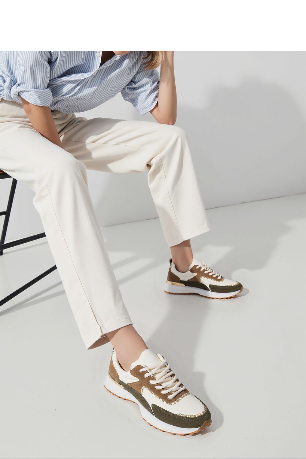 Sport Shoes model 210304 Inello