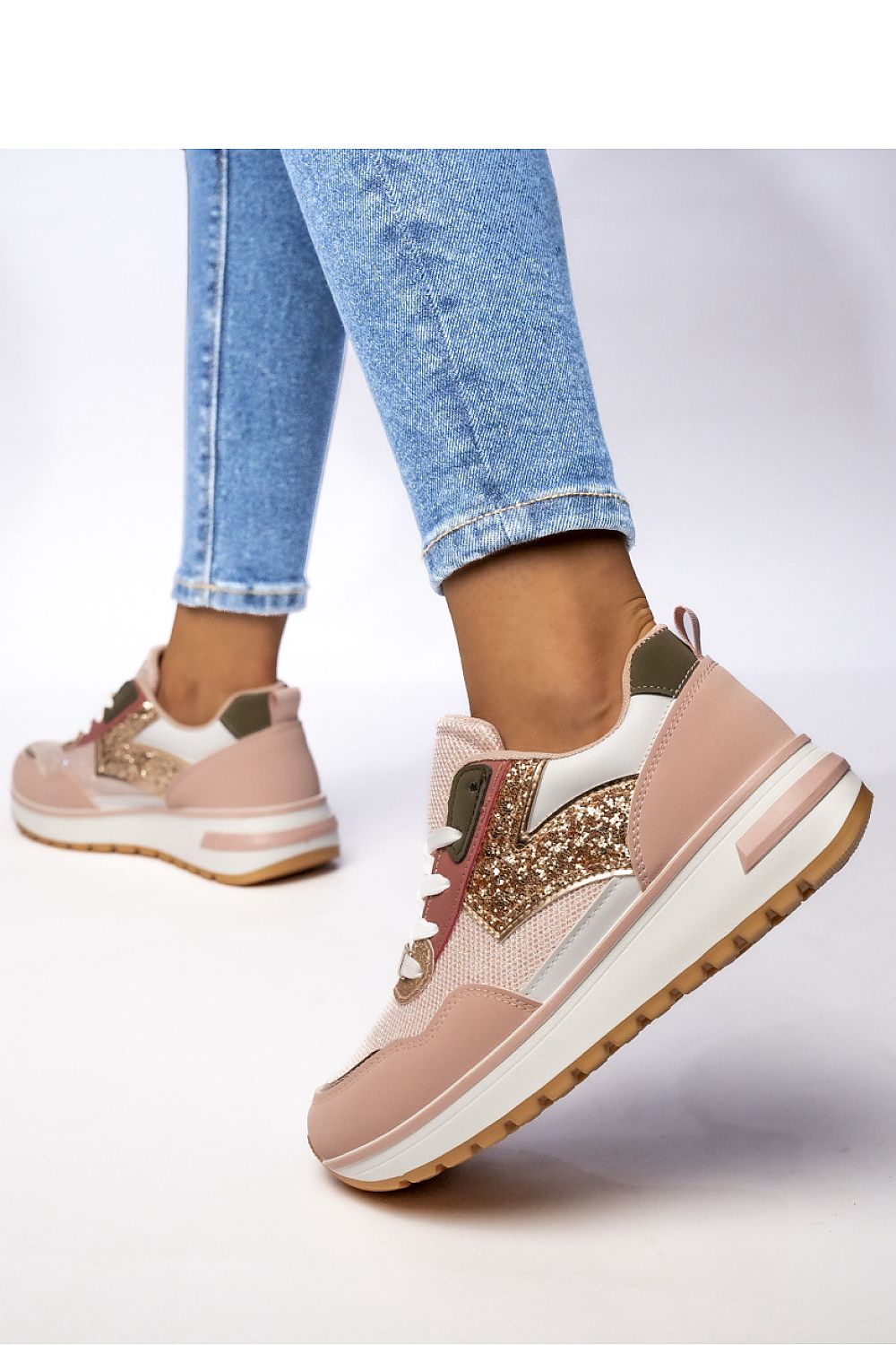 Sport Shoes model 210472 Inello